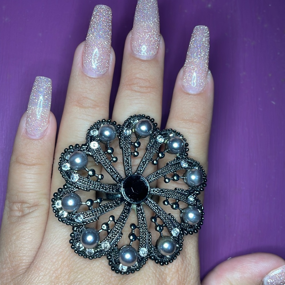 Back Flower Ring - Picture 2 of 2